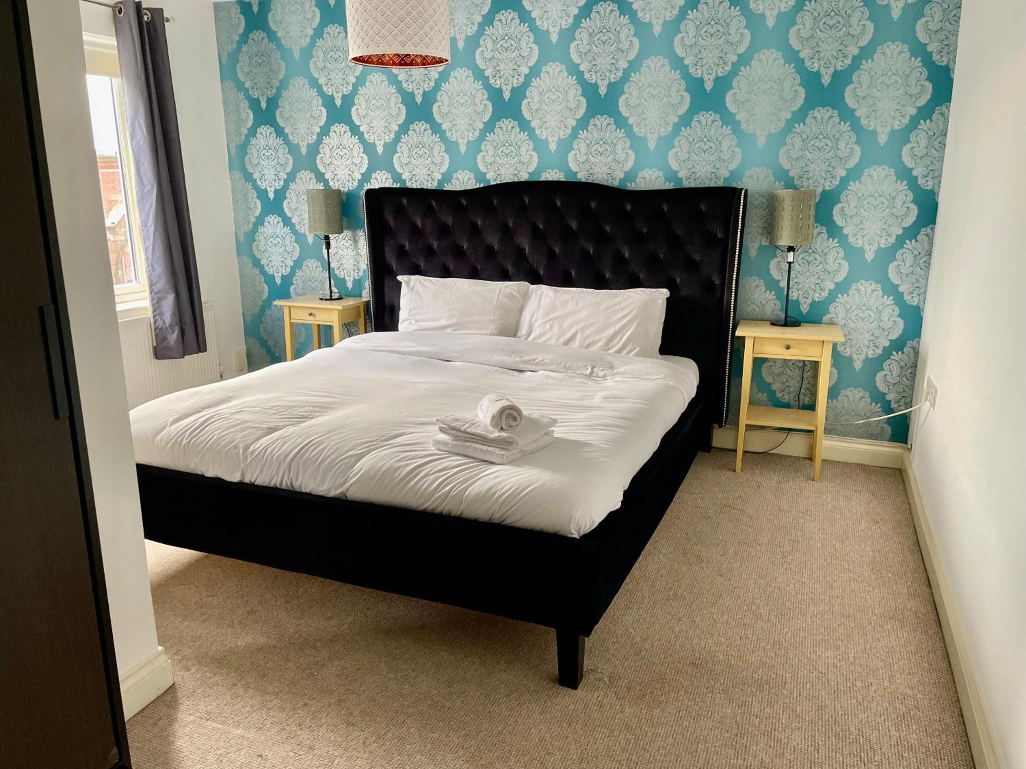 Apartment 2 Bedroom City-centre With Free Parking